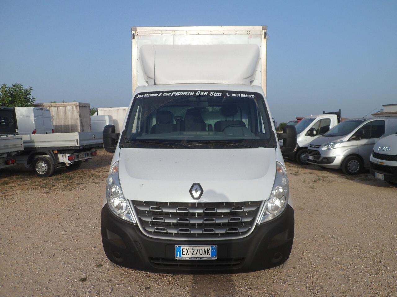 Renault Master furgonatura con pedana