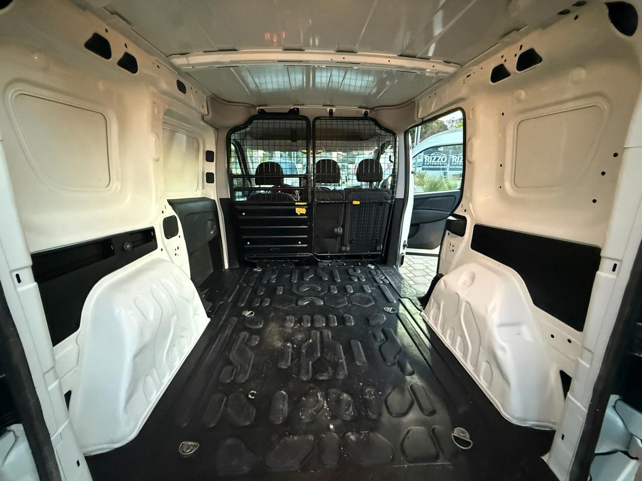 Fiat Doblò 1.6 MJT 105CV Cargo Lamierato Rete Posteriore + iva