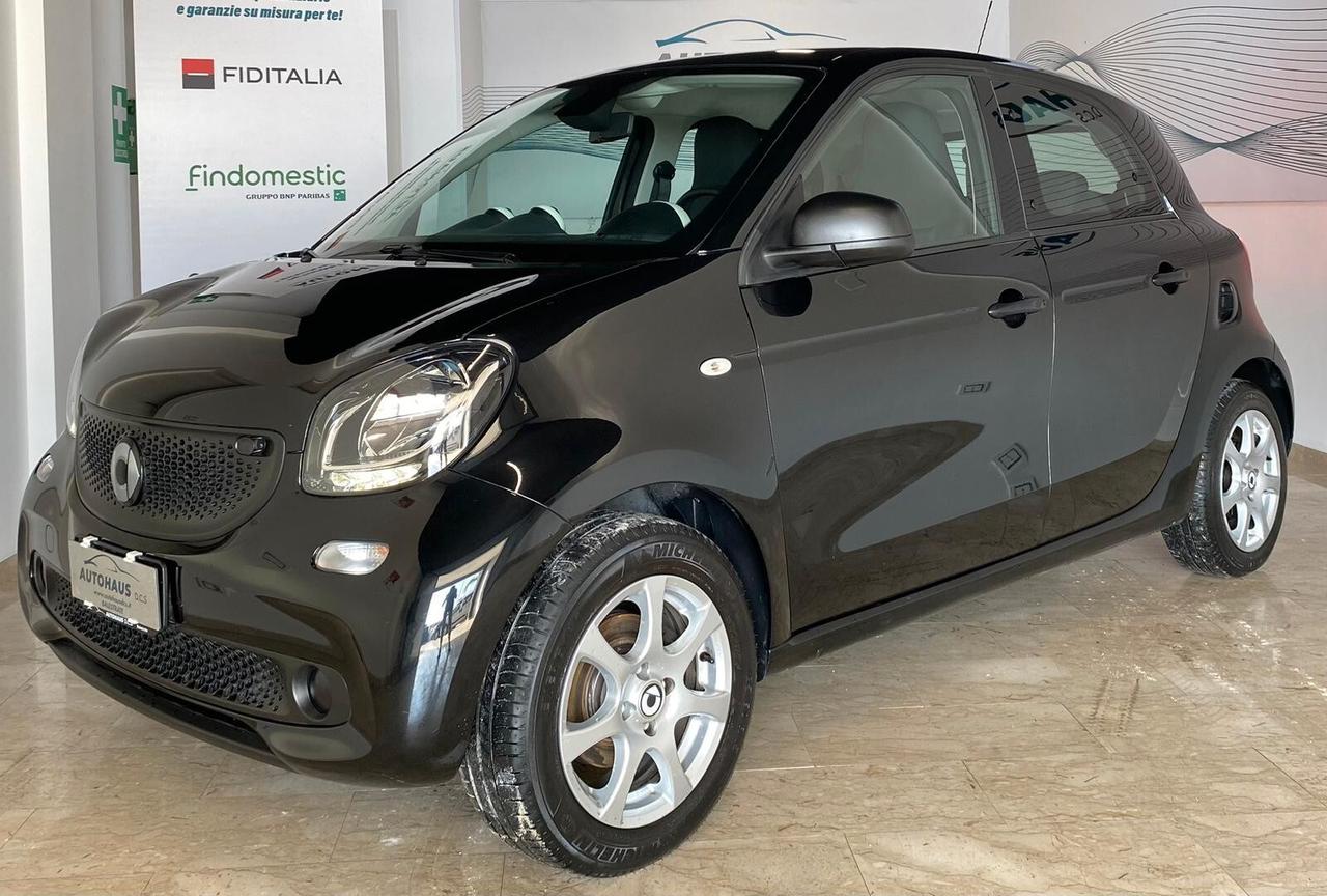 Smart ForFour 1.0 BENZ. 71 CV - Bluetooth