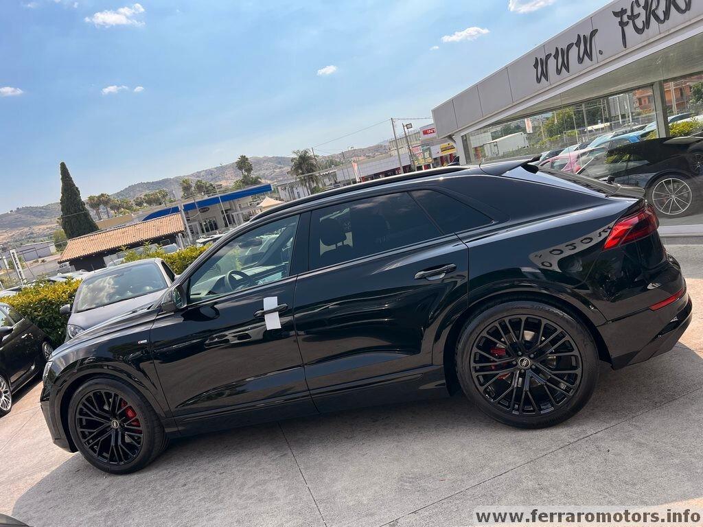 Audi Q8 SUV 50 TDI 286 CV quattro tiptronic S line edition pronta consegna