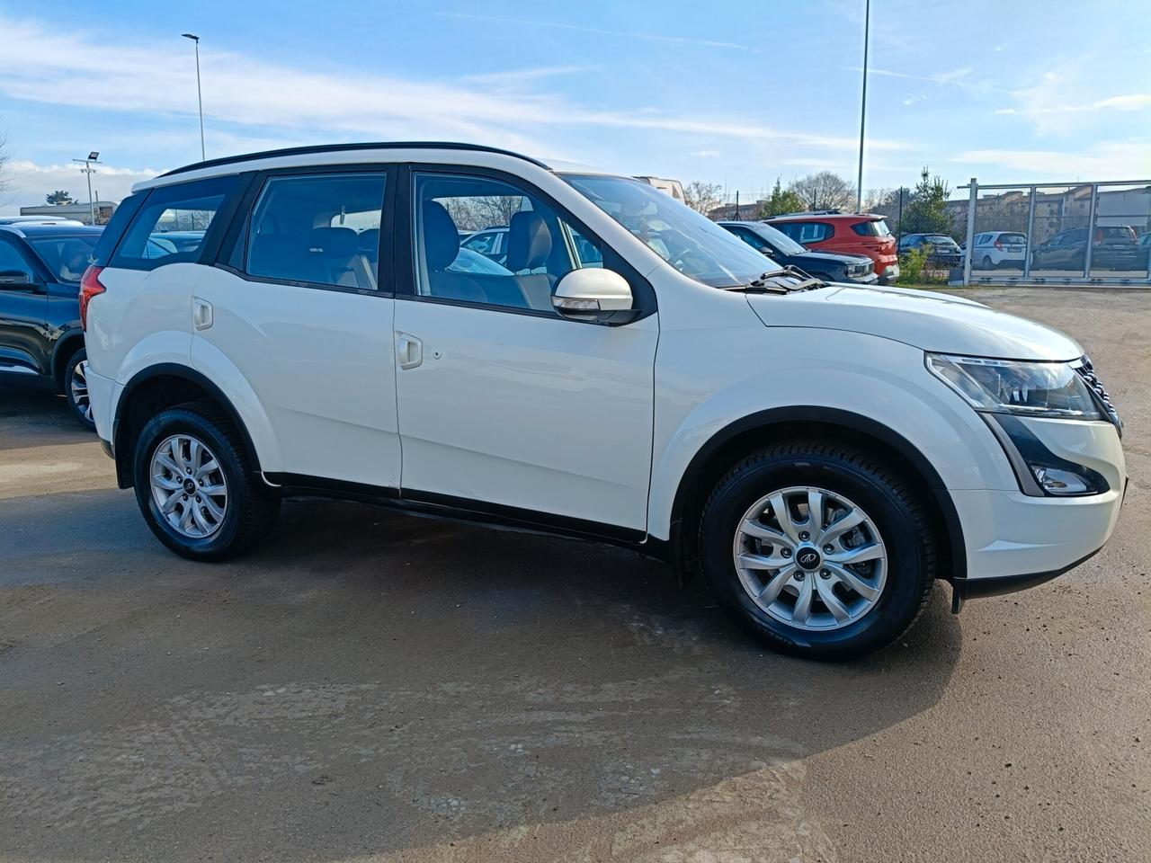 Mahindra XUV500 2.2 diesel - 7 Posti