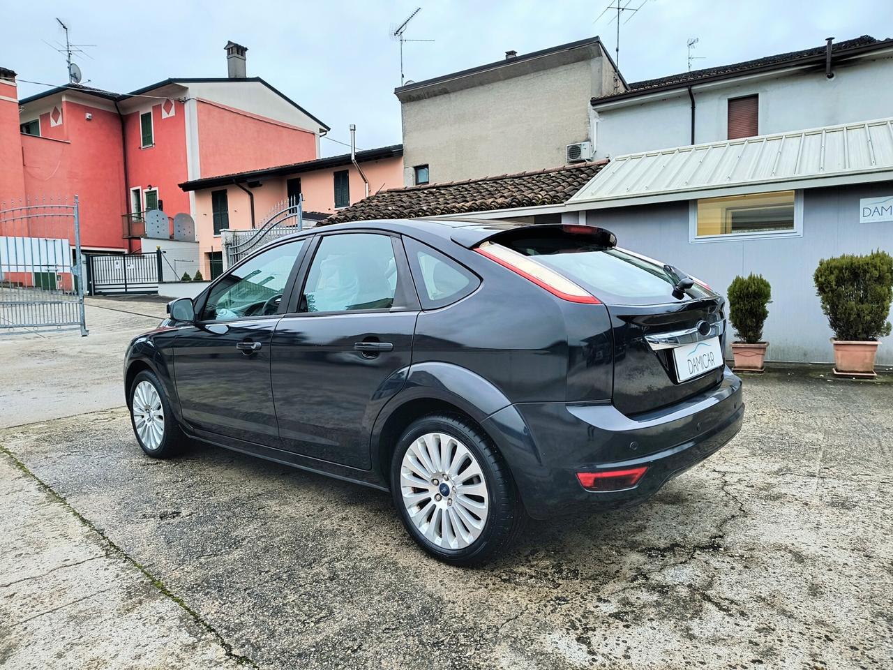 Ford Focus 1.6 Ti-VCT 5p. Benzina