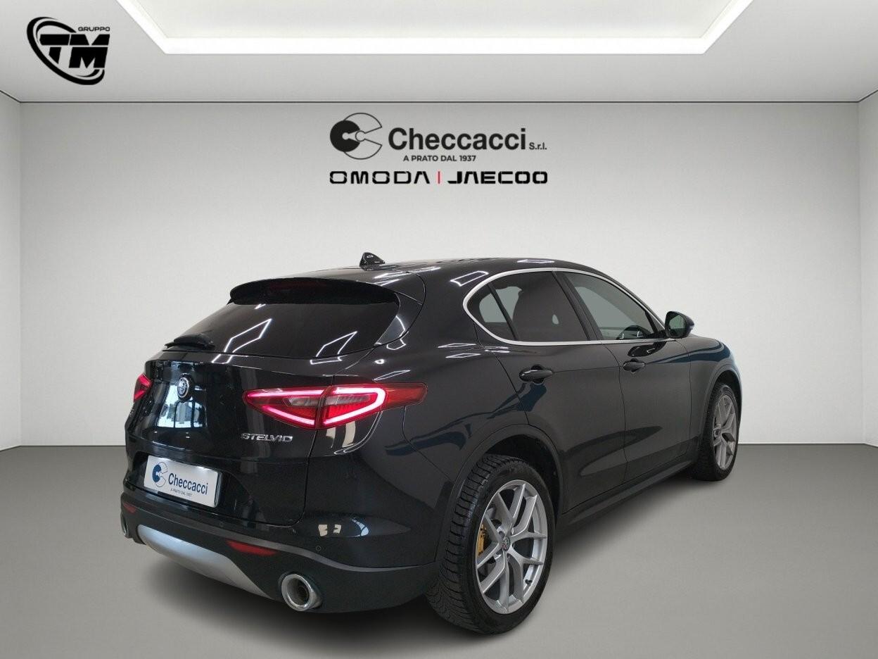 Alfa Romeo Stelvio 2.2 Turbodiesel 210 CV AT8 Q4 Executive