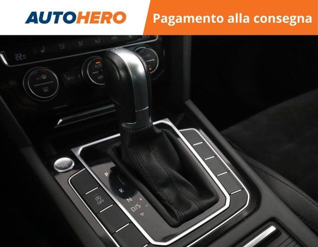 VOLKSWAGEN Passat Variant 2.0 TDI DSG Executive BlueMotion Tech.