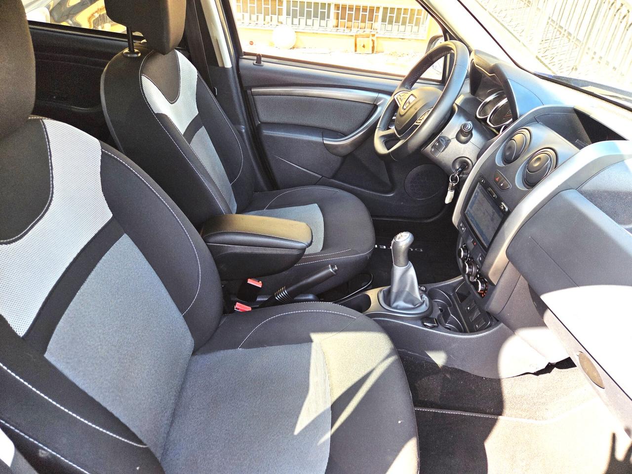 Dacia Duster 1.6 115CV GPL Lauréate NAVI GARANZIA 12 MESI