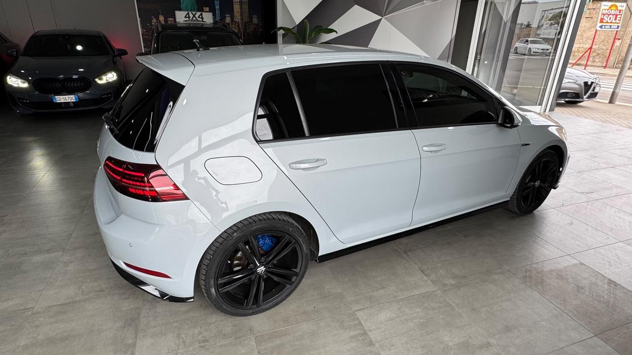 Volkswagen Golf 1.6 TDI 115 CV 5p. R-Line