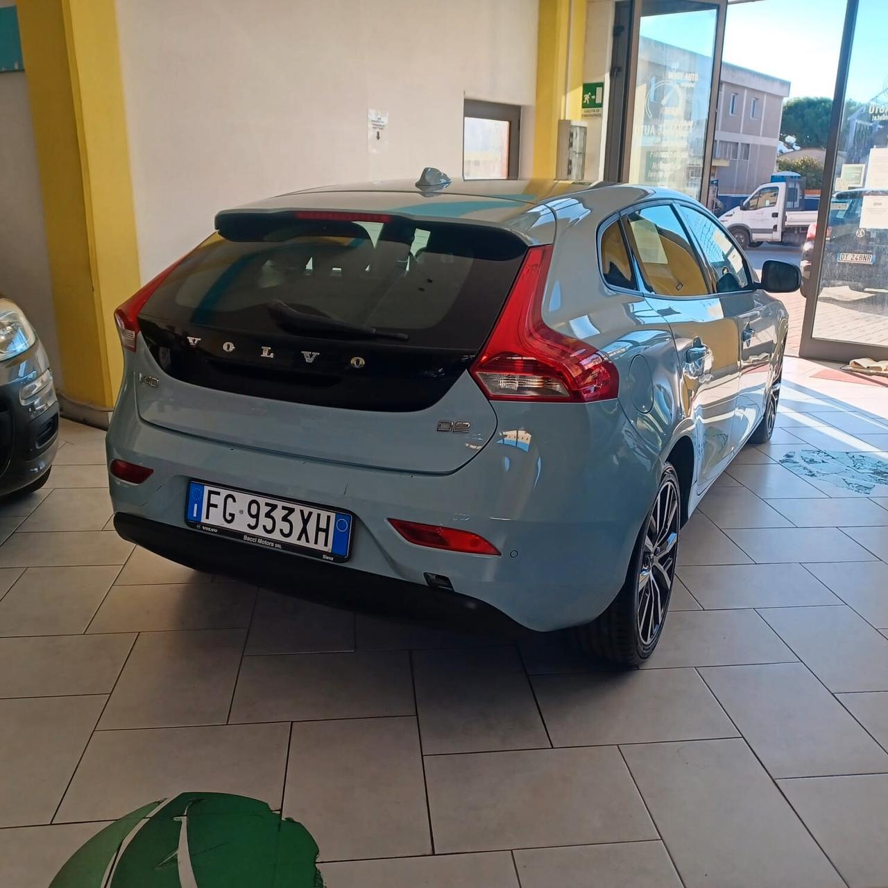 VOLVO V40 OTTIMO STATO GARANZIA 1 2 MESI