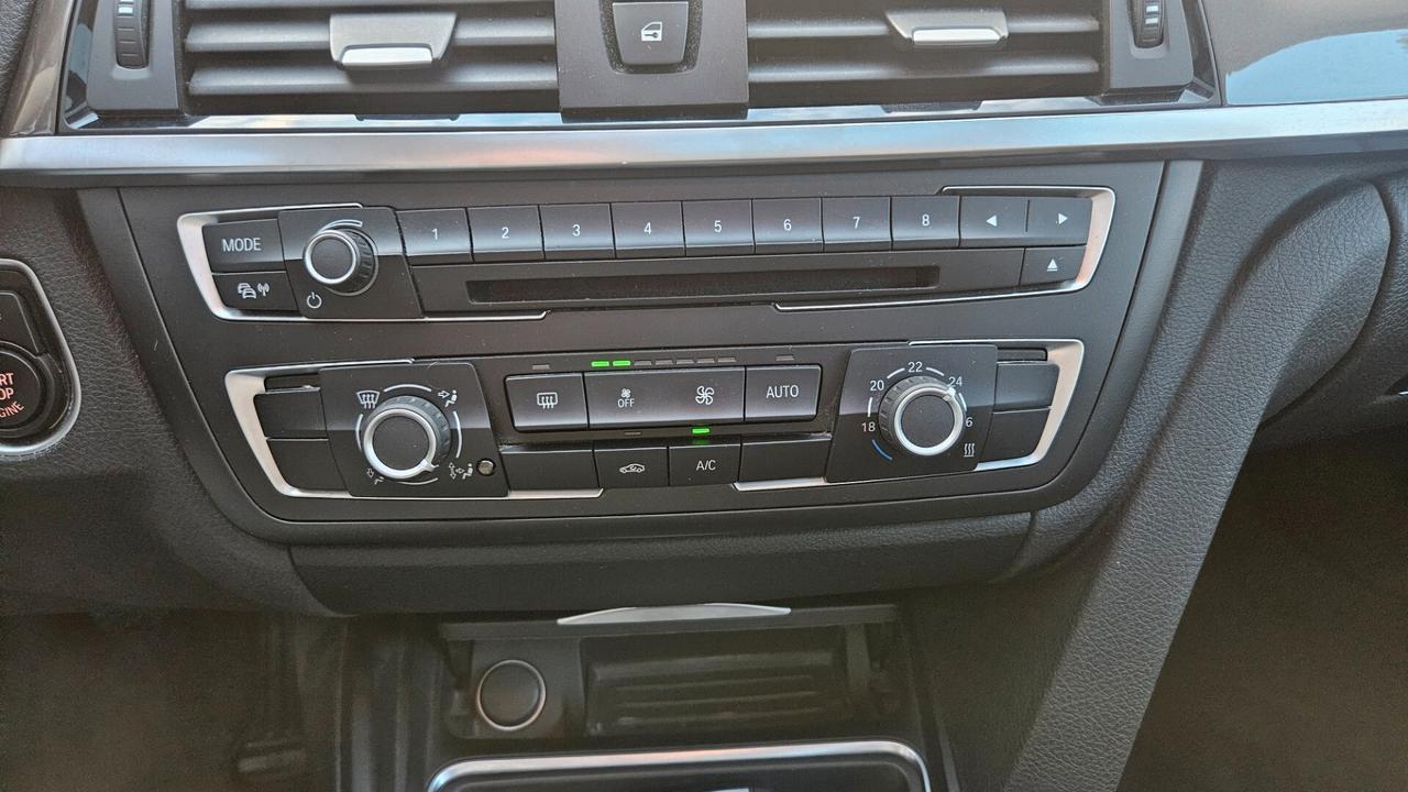 Bmw 320d Touring Modern PELLE-TETTO-NAVY-IMPECCABILE