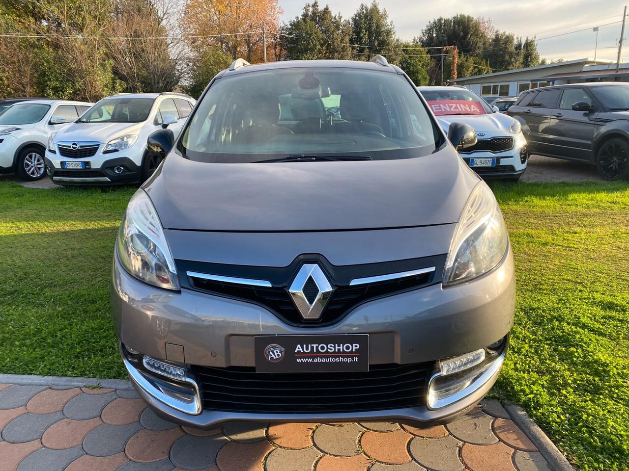 RENAULT - Grand Scénic - dCi 8V 110 CV EDC