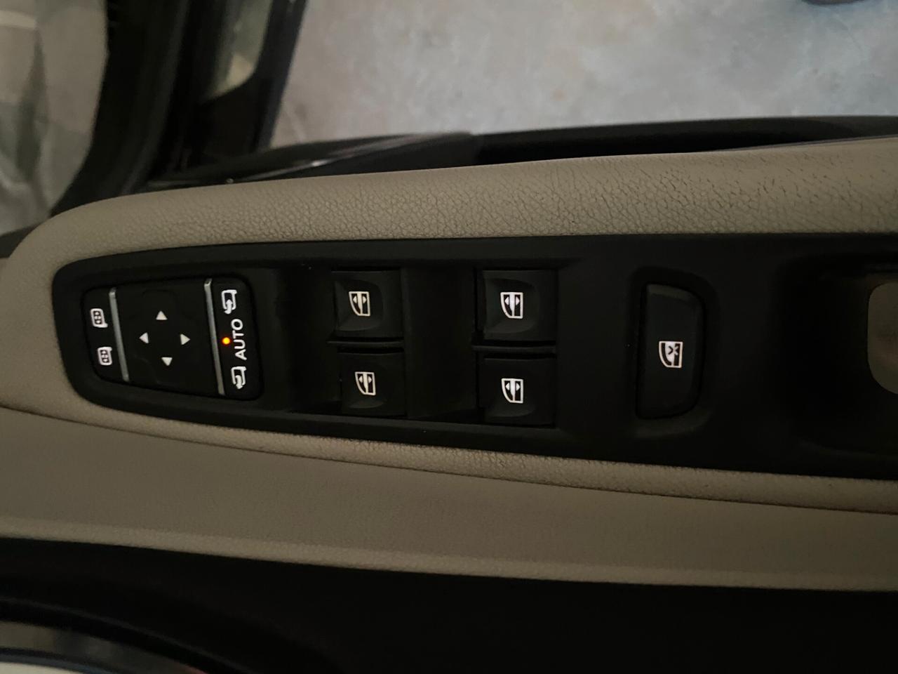 Renault Captur dCi 110 CV Energy Initiale Paris KM CERTIFICATI--SERIE LIMITATA