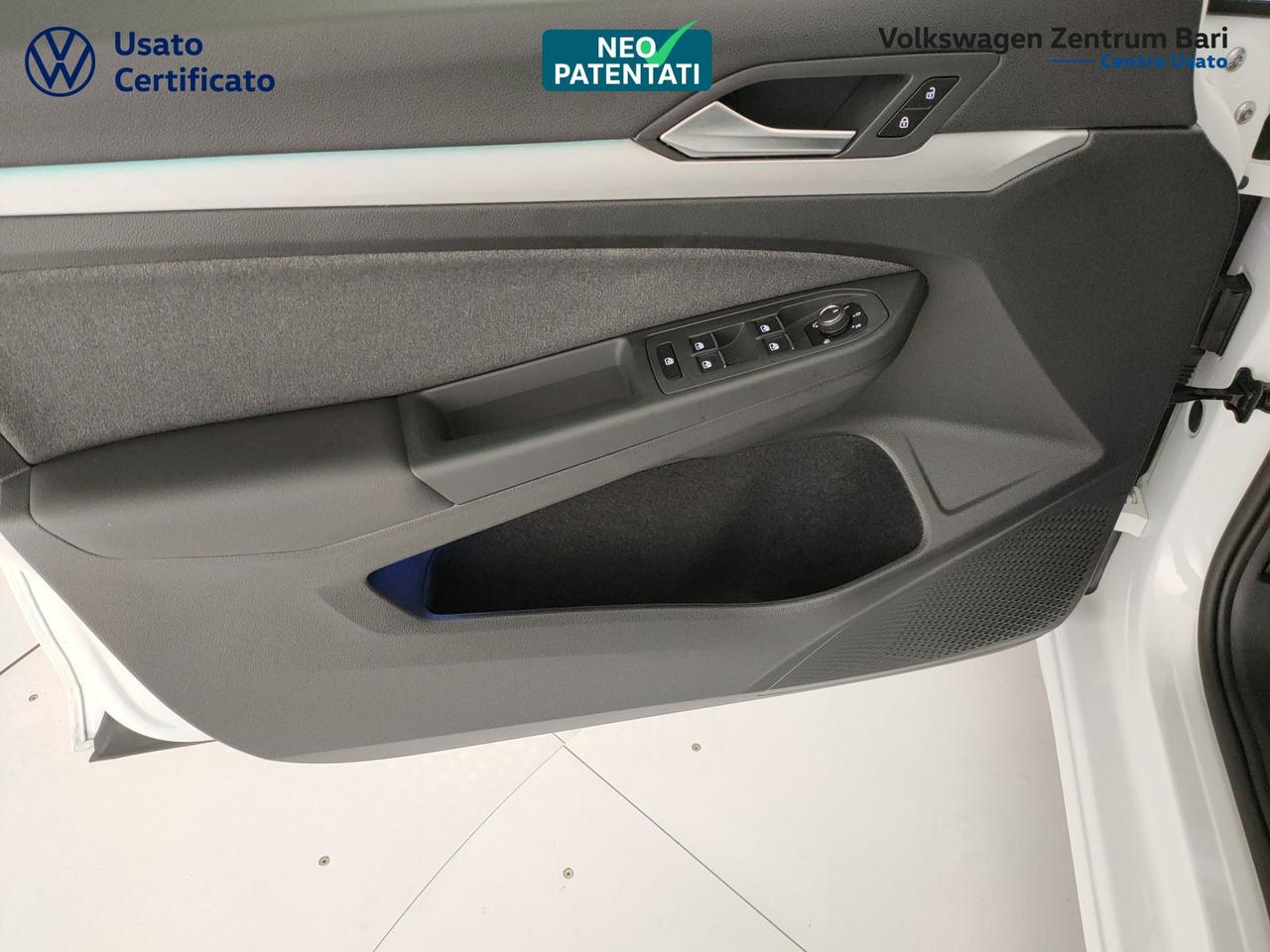 Volkswagen Golf 1.5 etsi life 115cv dsg
