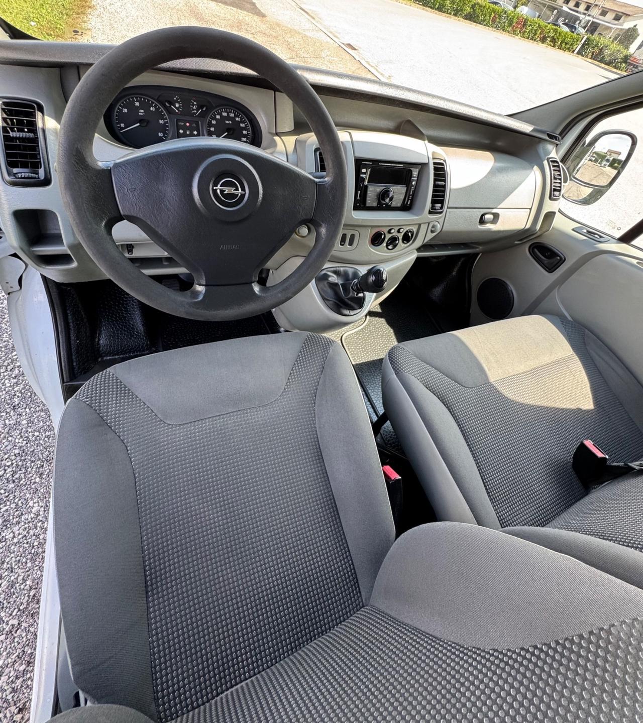 OPEL VIVARO 1.9 DTI 100 cv FURGONE VAN AUTOCARRO