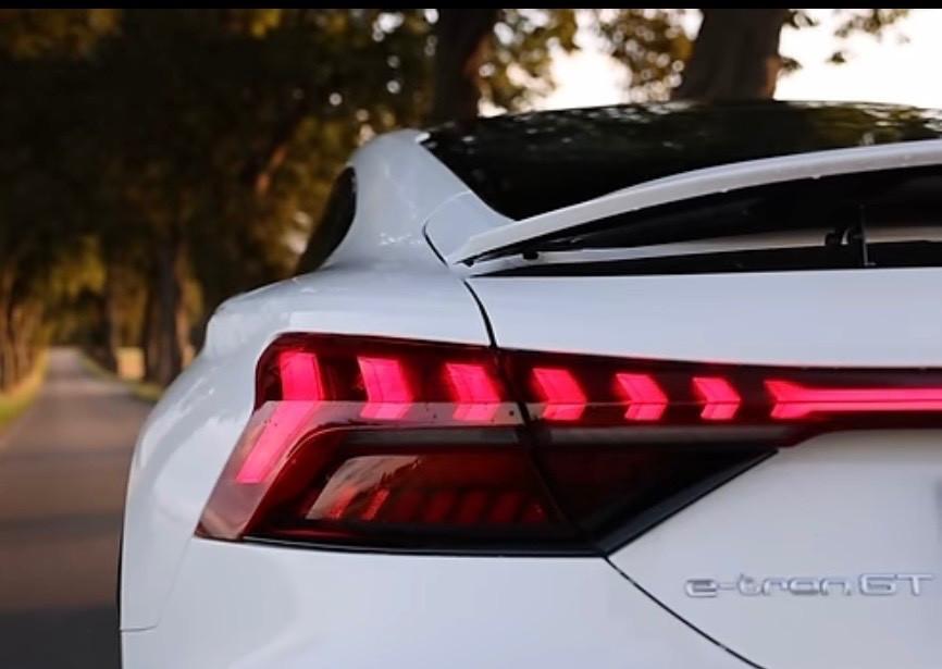 Audi E-tron GT quattro