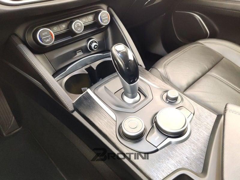 Alfa Romeo Stelvio 2.2 Turbo Diesel 160CV AT8 RWD Business