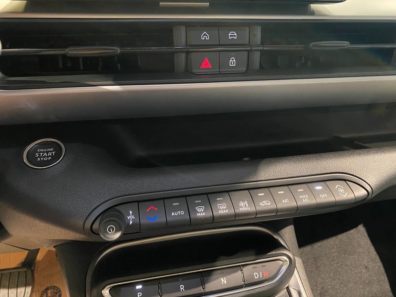 Jeep Avenger 1.2 Turbo 110 CV MHEV Summit