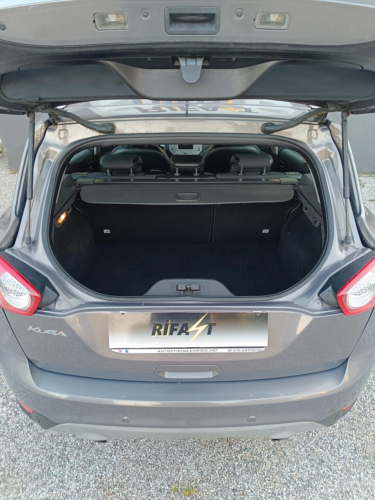 Ford Kuga 2.0 TDCI 4x4 Powershift Titanium