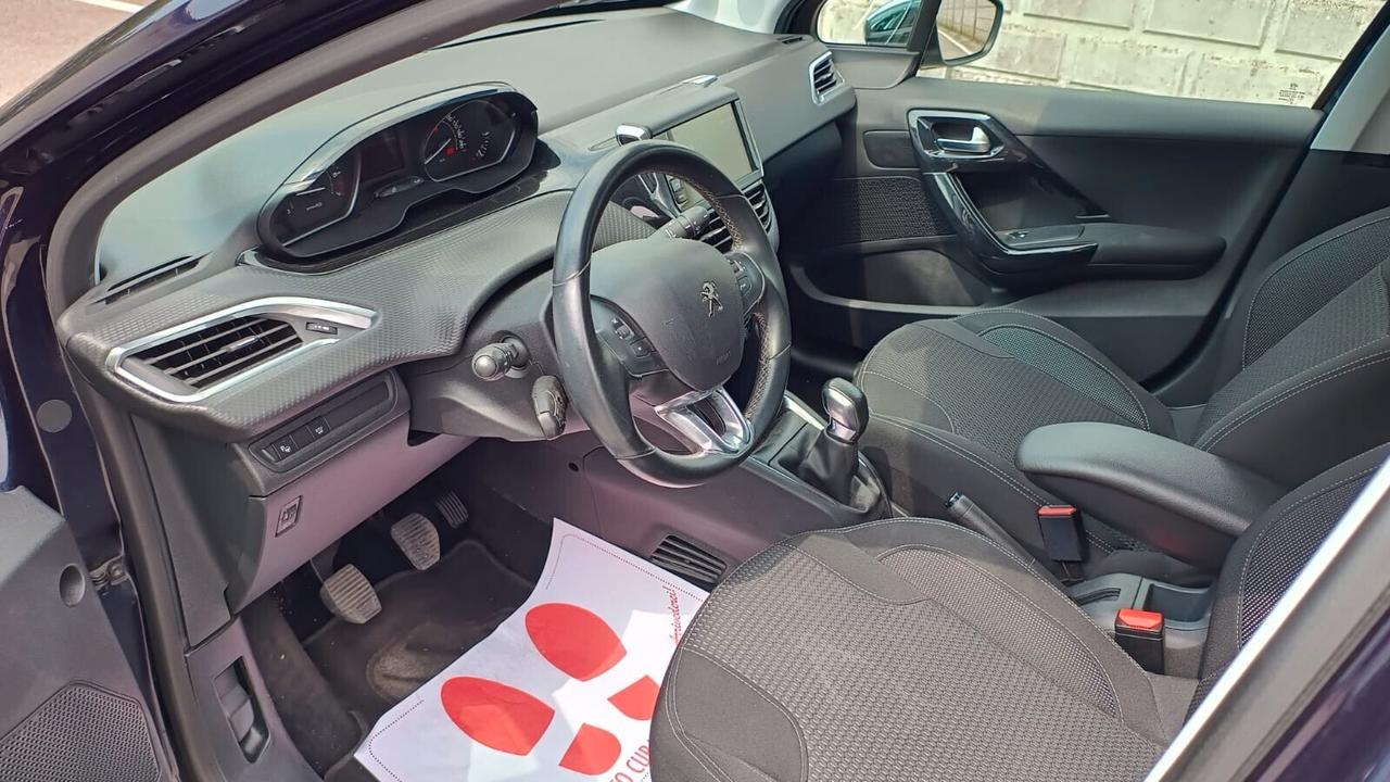 Peugeot 208 PureTech 82 5 porte Allure