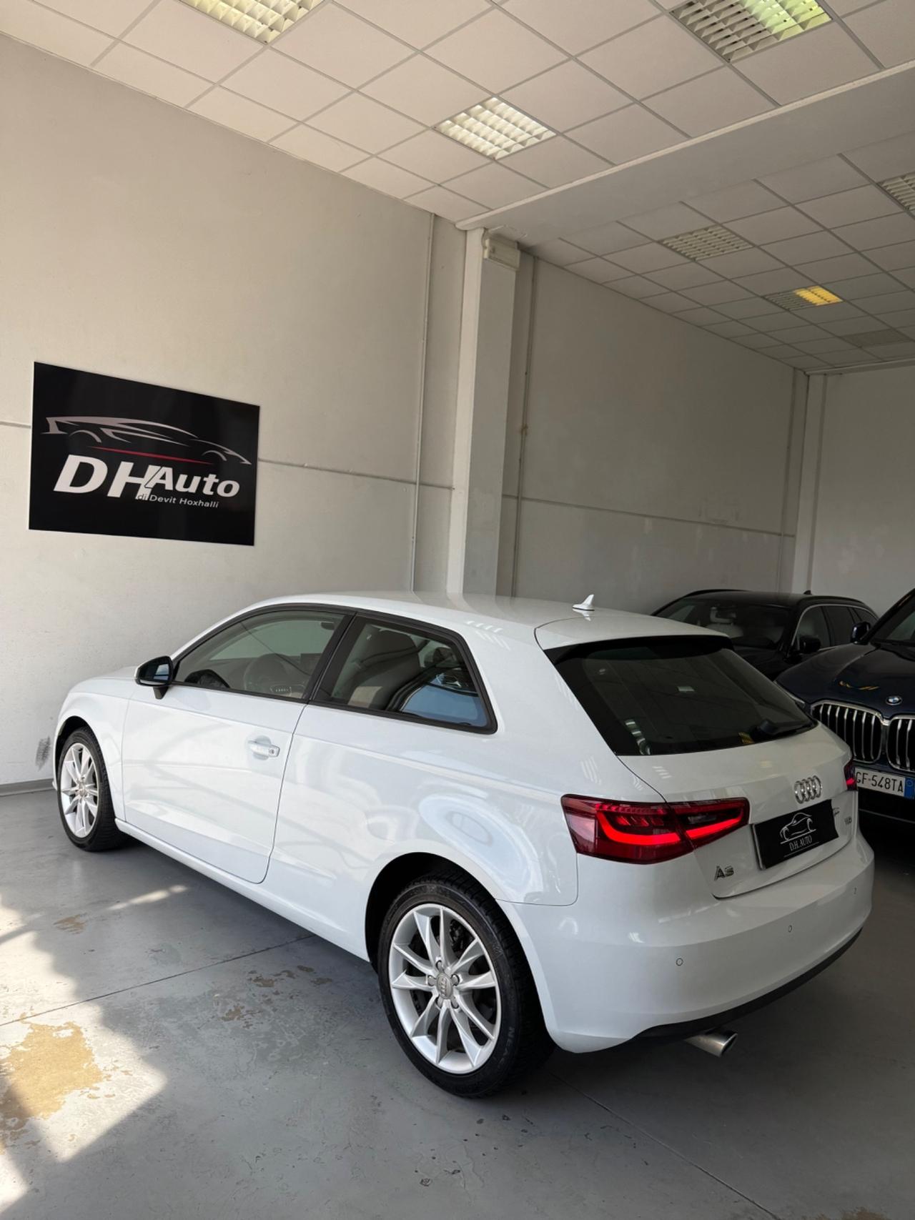 Audi A3 Sedan 1.6 TDI clean diesel Ambition