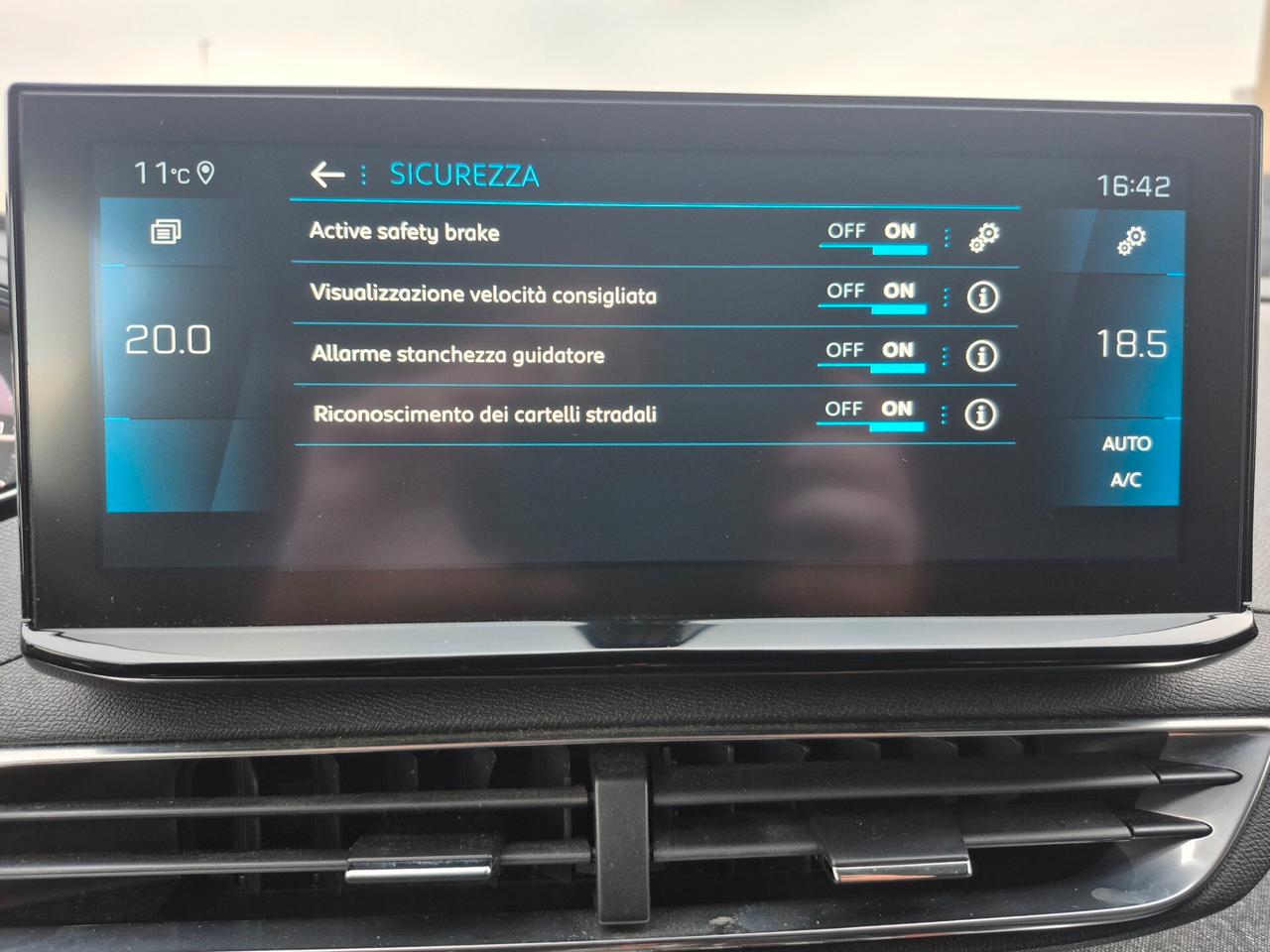 Peugeot 3008 BlueHDi 130 S&S EAT8 Allure Pack