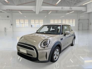 MINI COOPER ESSENTIAL AUTO 3 PORTE BERLINA