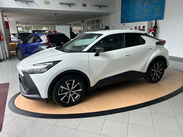 TOYOTA C-HR 2.0 PHEV Trend