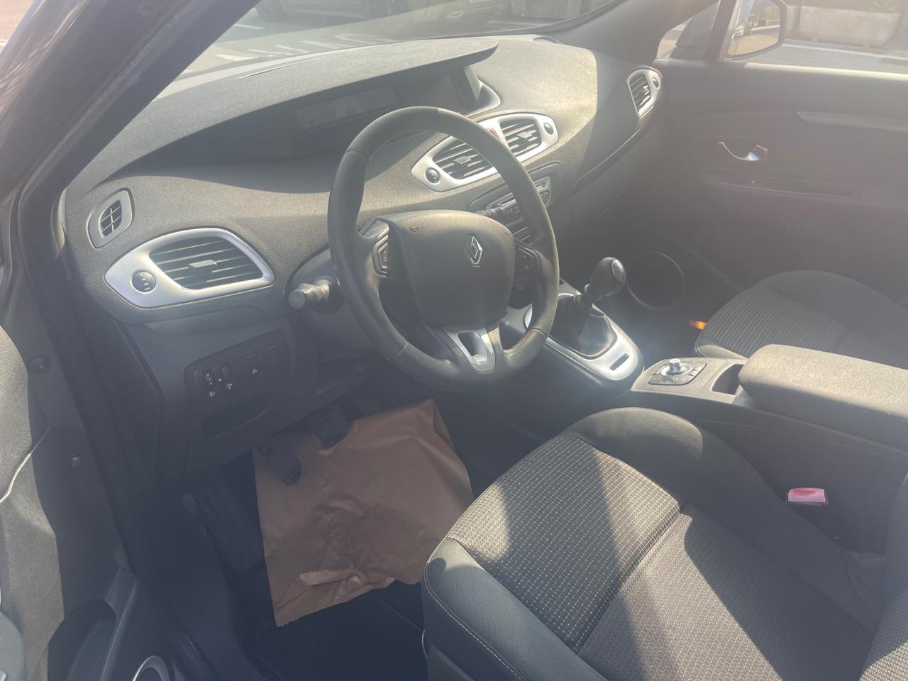 Renault Scenic Scénic X-Mod 1.5 dCi 110CV EDC Luxe