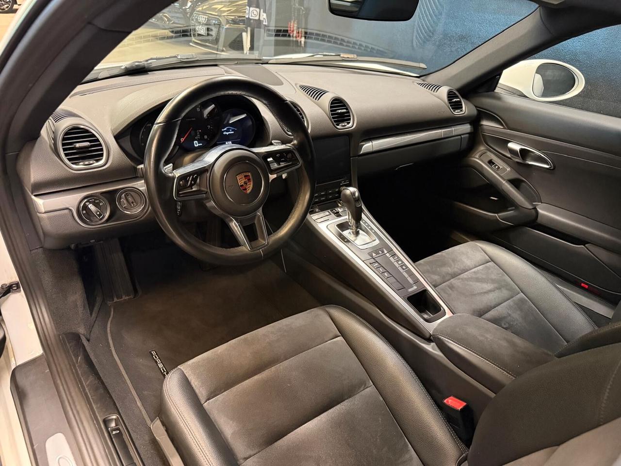 Porsche 718 Cayman 2.0
