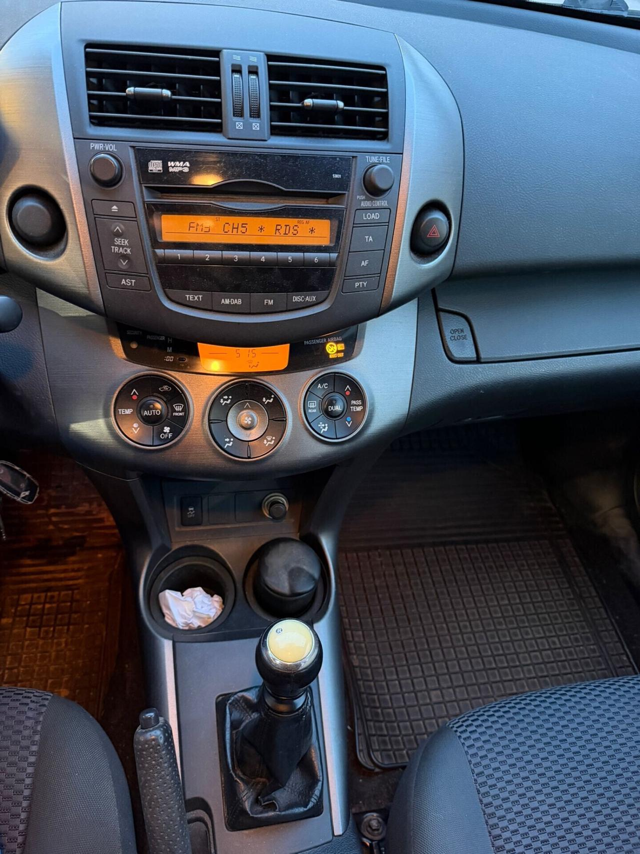 Toyota RAV 4 RAV4 2.2 D-4D 150 CV Lounge