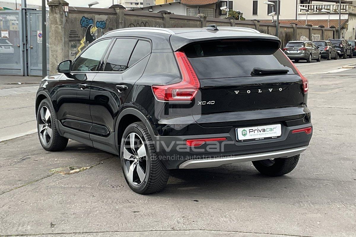 VOLVO XC40 T3 Geartronic Momentum Pro