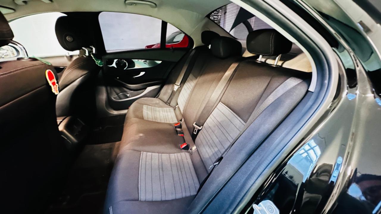 Mercedes-benz C 180 d Premium