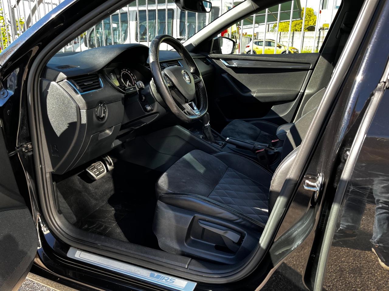 Skoda Octavia RS 2.0 TDI 184cv 4x4 DSG FULL OPTIONAL