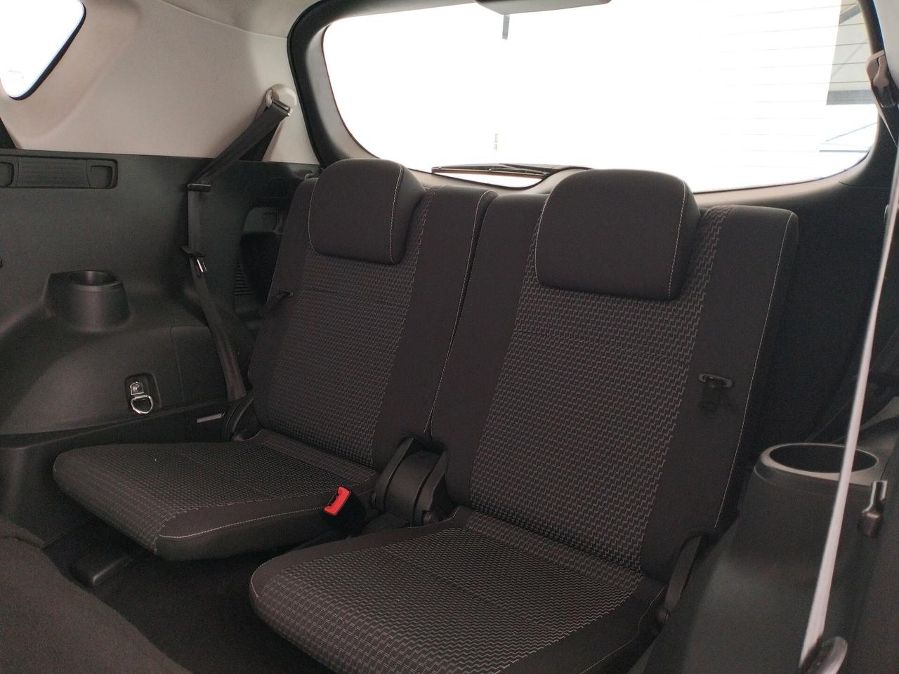 Toyota Verso 1.6 D-4D - 7 POSTI