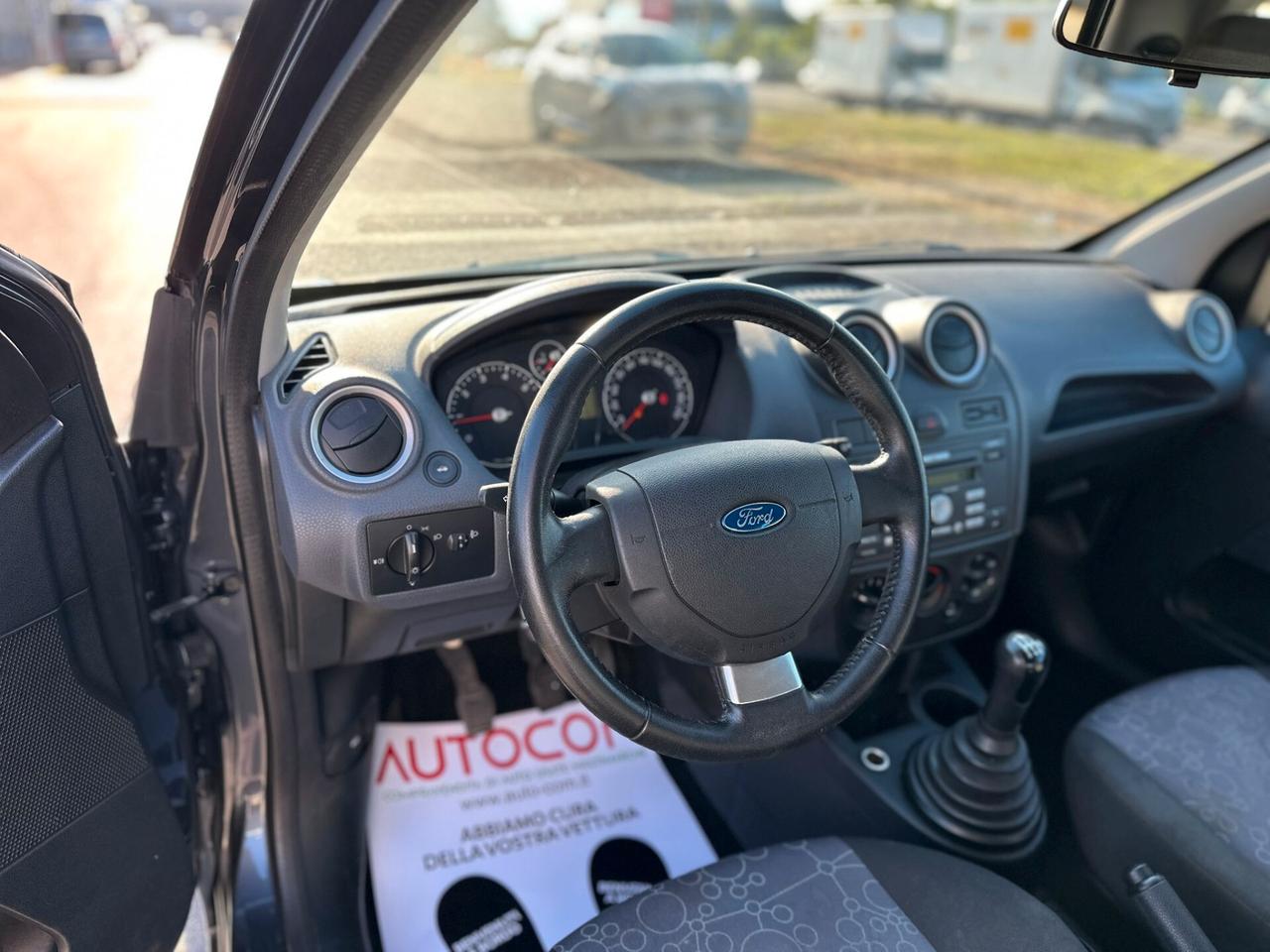 Ford Fiesta 1.2 16V 3p. Ghia