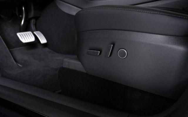 Tesla Model Y Performance Dual Motor awd