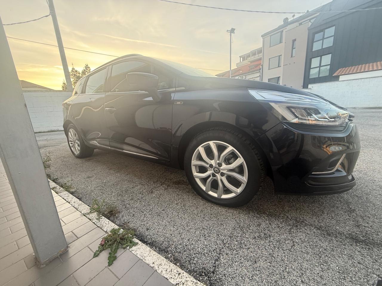 Renault Clio Sporter dCi 8V 75 CV Moschino Zen