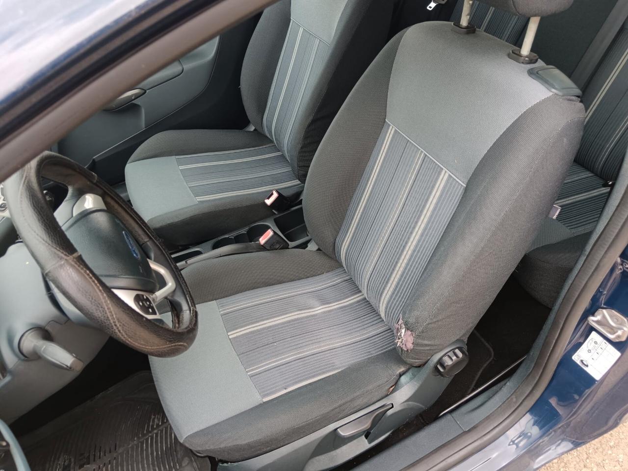 Ford Fiesta 1.2 82CV 3 porte Titanium