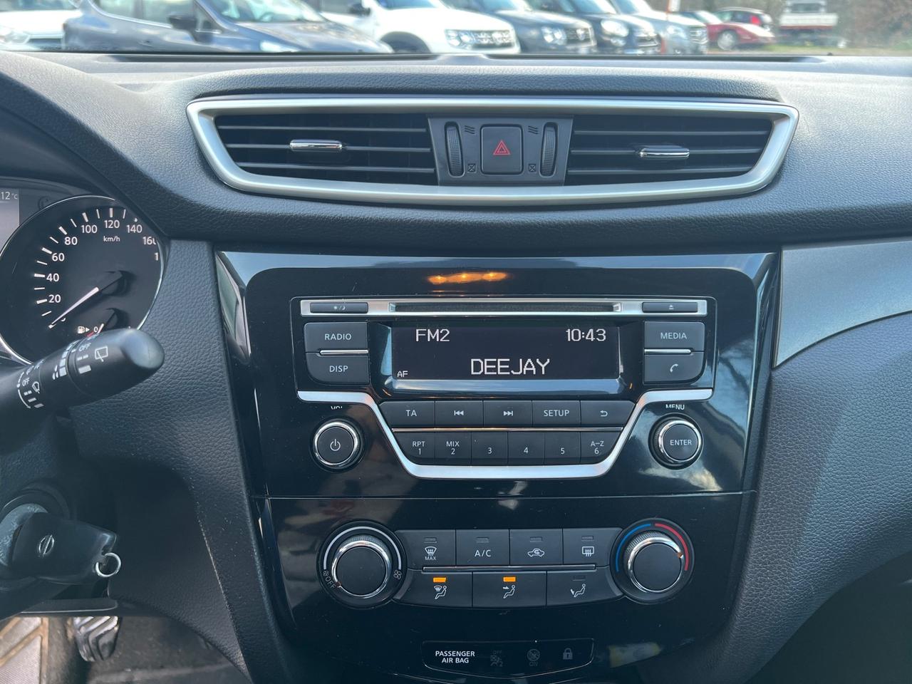 Nissan Qashqai 1.2 BENZINA Acenta PERMUTE RATE GARANZIA