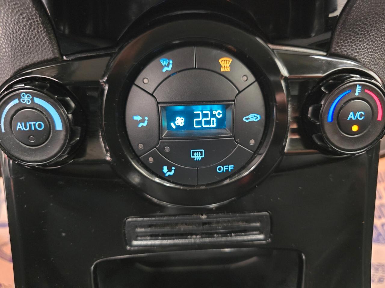 Ford Fiesta 1.5 Tdci 3 porte Titanium 2013