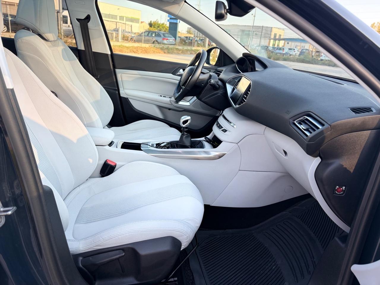 Peugeot 308 1.6 diesel 2014 Gt Line tetto panoramico