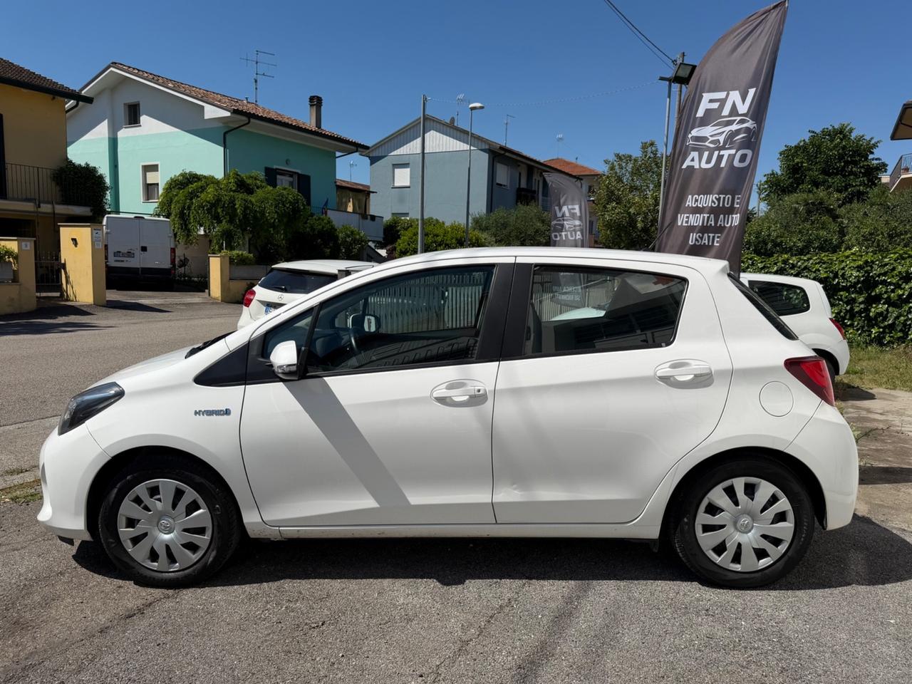 Toyota Yaris 1.5 Hybrid BASSI CONSUMI - CAMBIO AUTOM - NEOP.