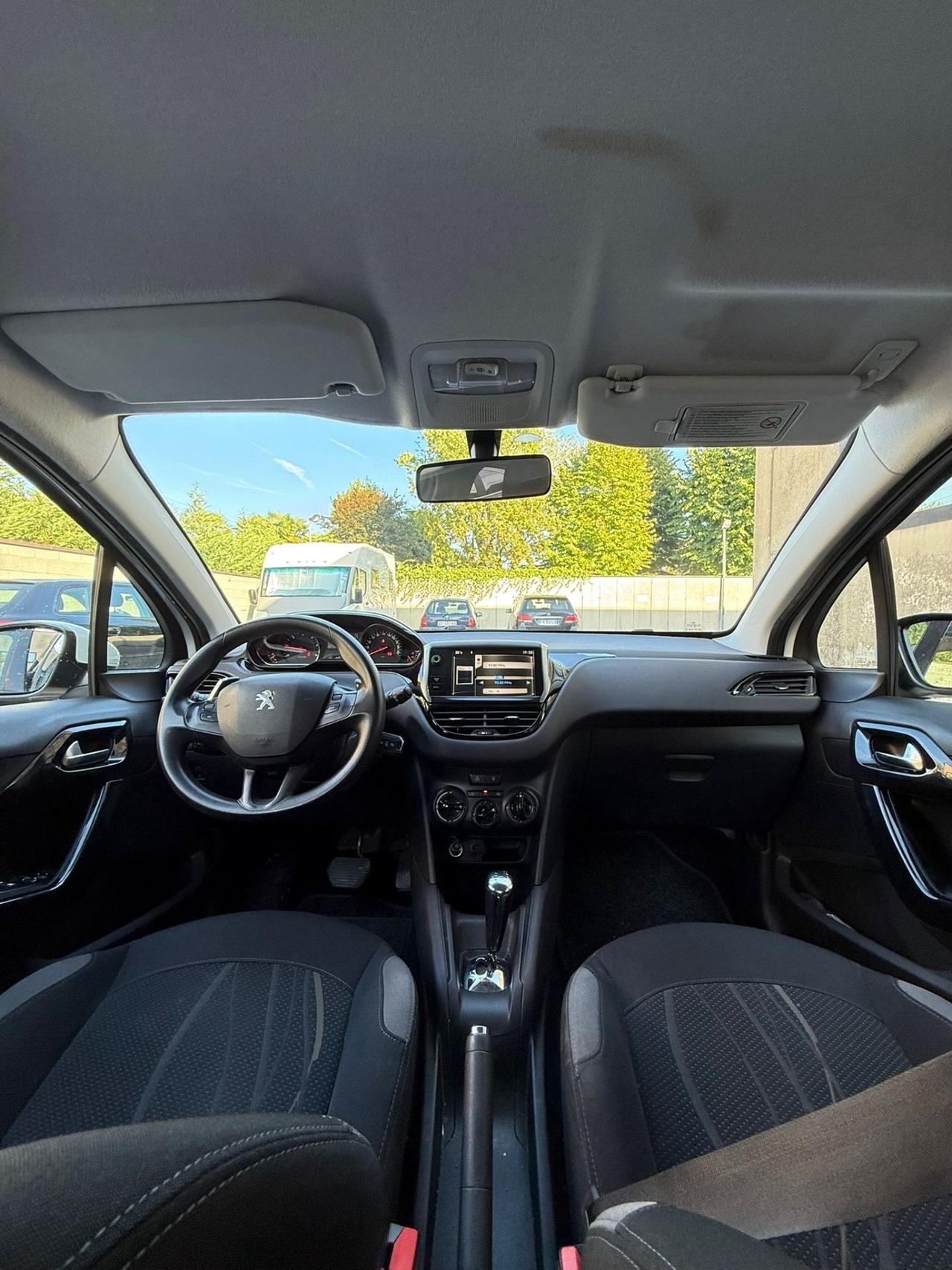 Peugeot 208 1.4 e-HDi 68 CV S&S robotizzato 5 porte Active