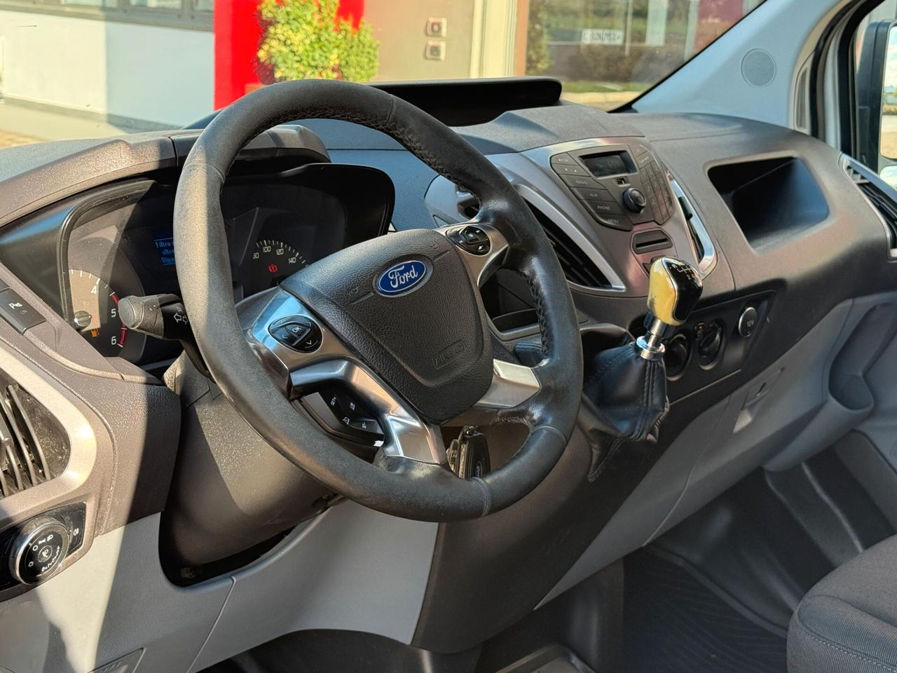 Ford Transit Custom 2.2 TDCi - 3 posti