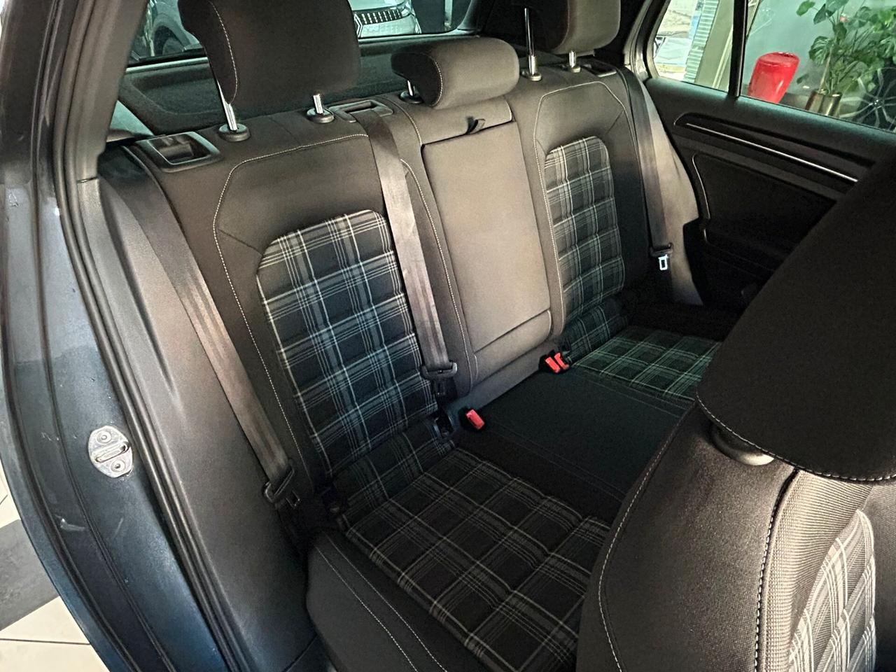 Volkswagen Golf GTD 2.0 TDI 5p. BlueMotion Technology