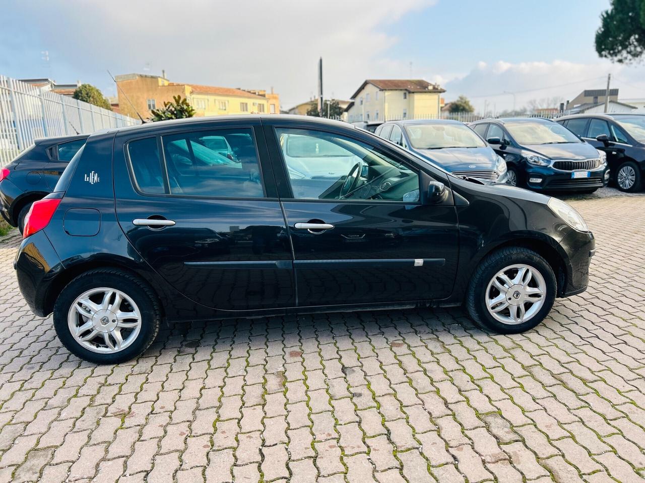 Renault Clio 1.2 16V 5 porte Le Iene