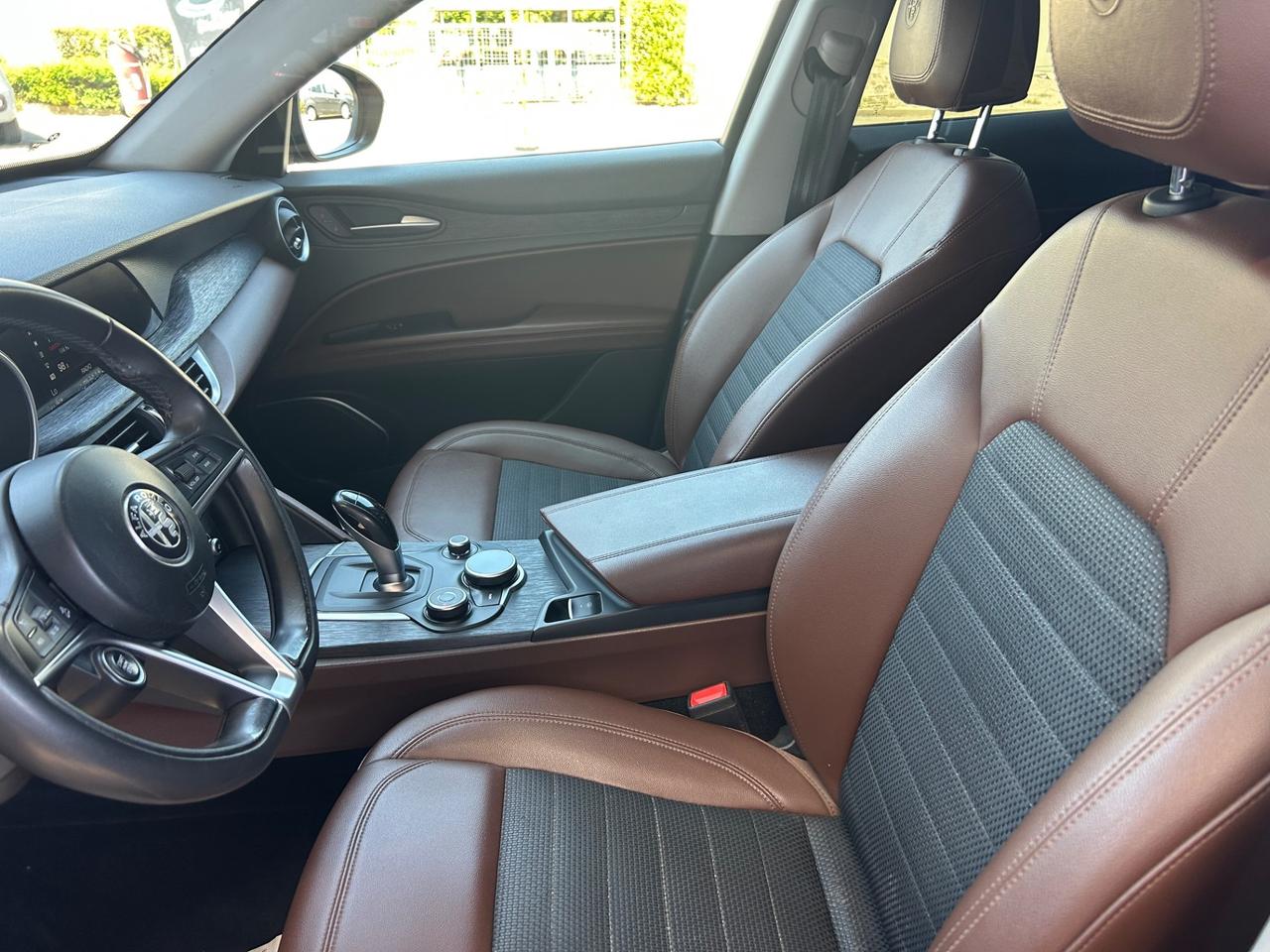 Alfa Romeo Stelvio 2.2 Turbodiesel 210 CV AT8 Q4 Super