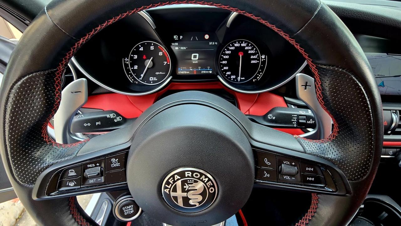 ALFA GIULIA 2.0 TURBO 280cv Q4 VELOCE AT8