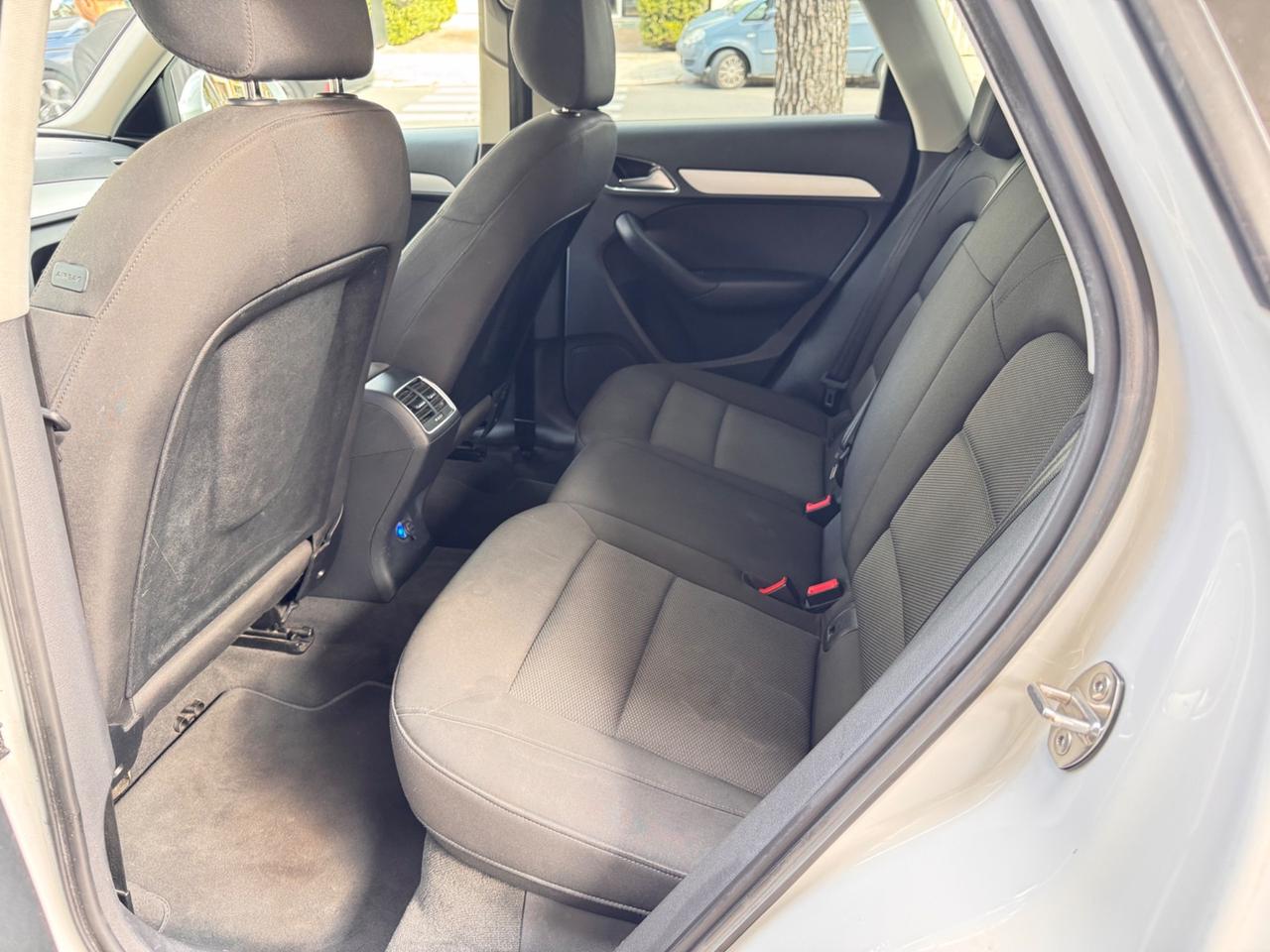 Audi Q3 2.0 TDI 150 CV Business