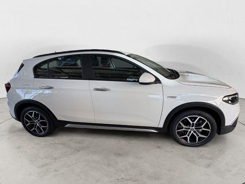 FIAT Tipo Tipo 1.5 Hybrid DCT 5 porte Cross