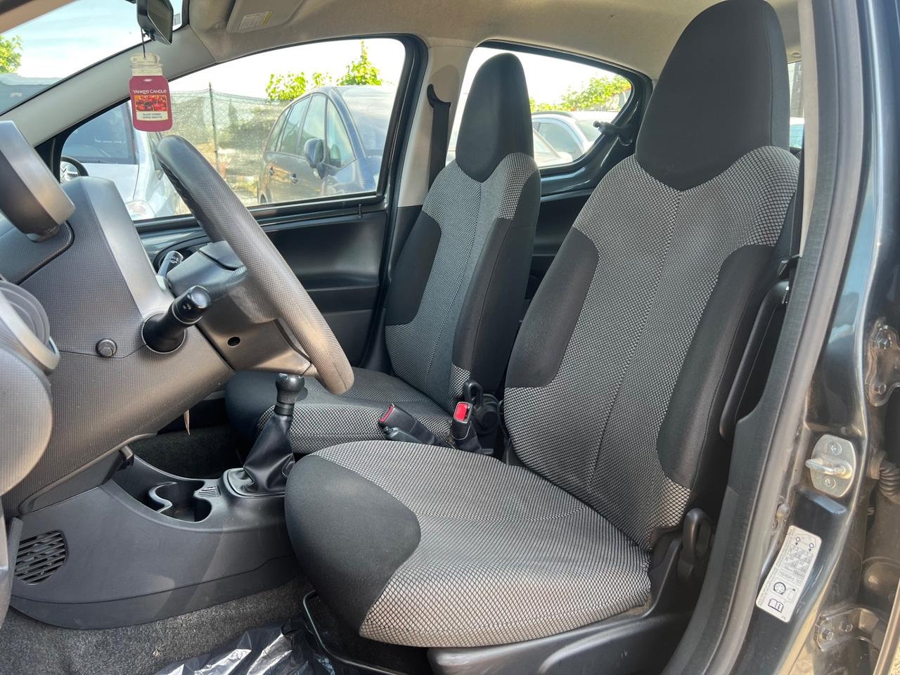 Toyota Aygo 1.0 12V VVT-i 5 porte Active Connect