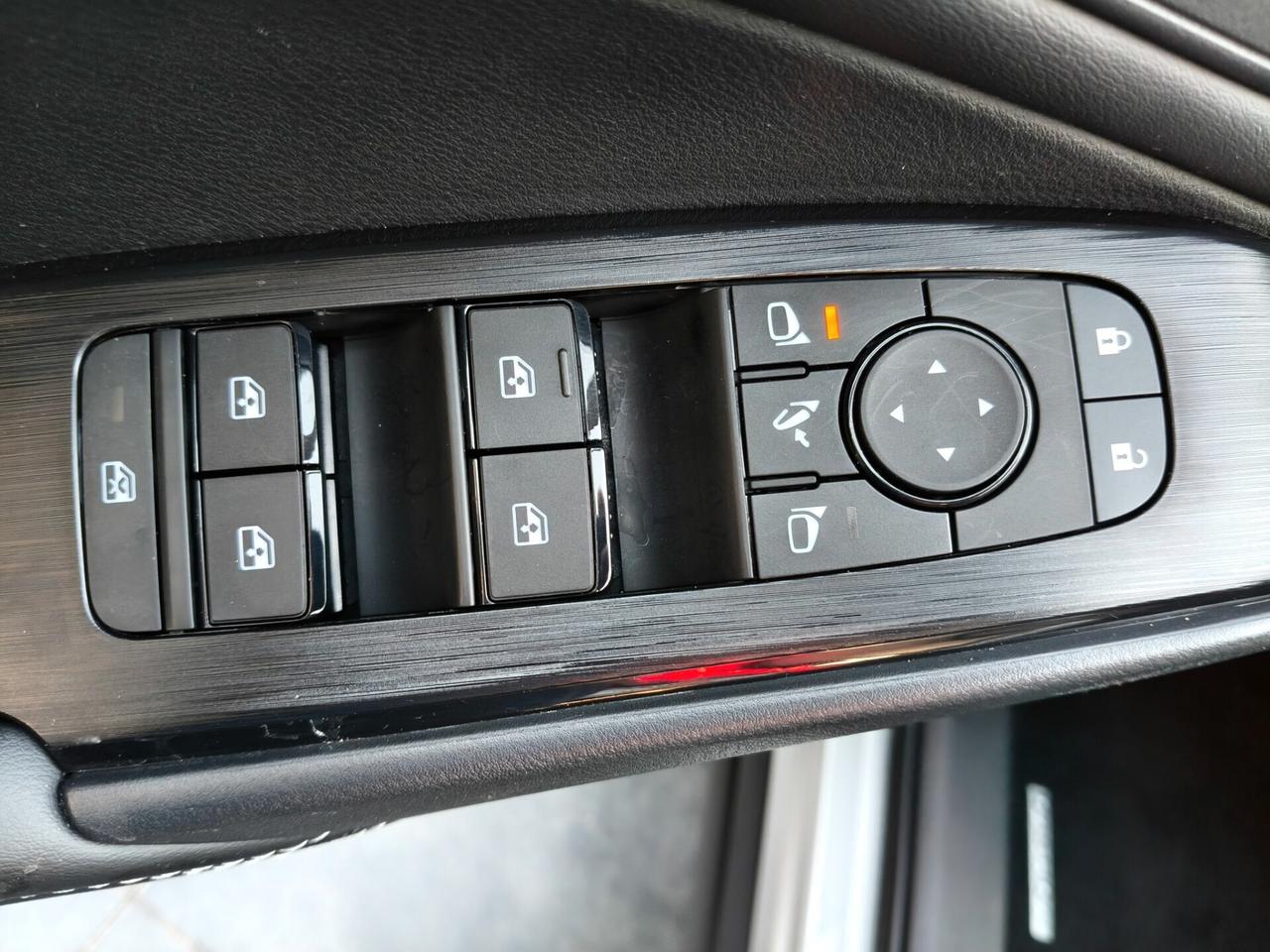 Nissan Qashqai MHEV 140 CV Business